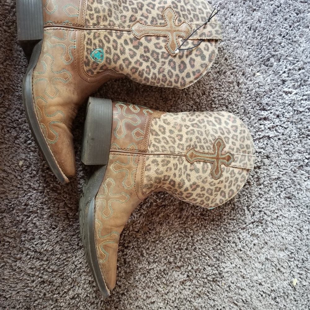 Ariat Youth boots